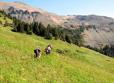 France-Pyrenees-Follow the GR10 in the Pyrenees
